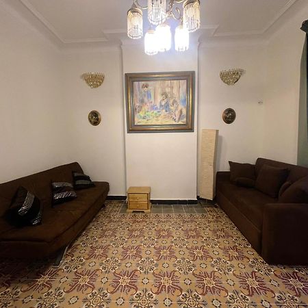 Appartement Dans Immeuble Haussmanien Algiers Bagian luar foto