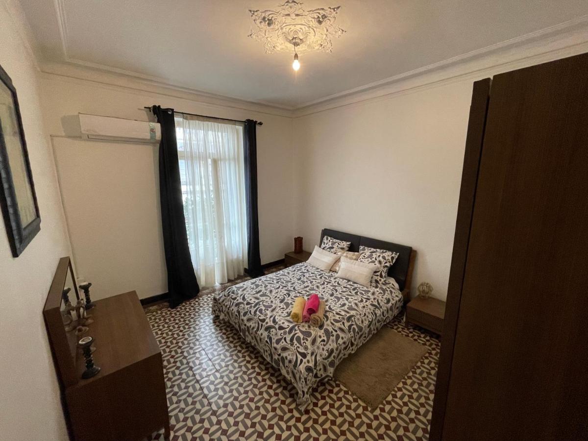 Appartement Dans Immeuble Haussmanien Algiers Bagian luar foto