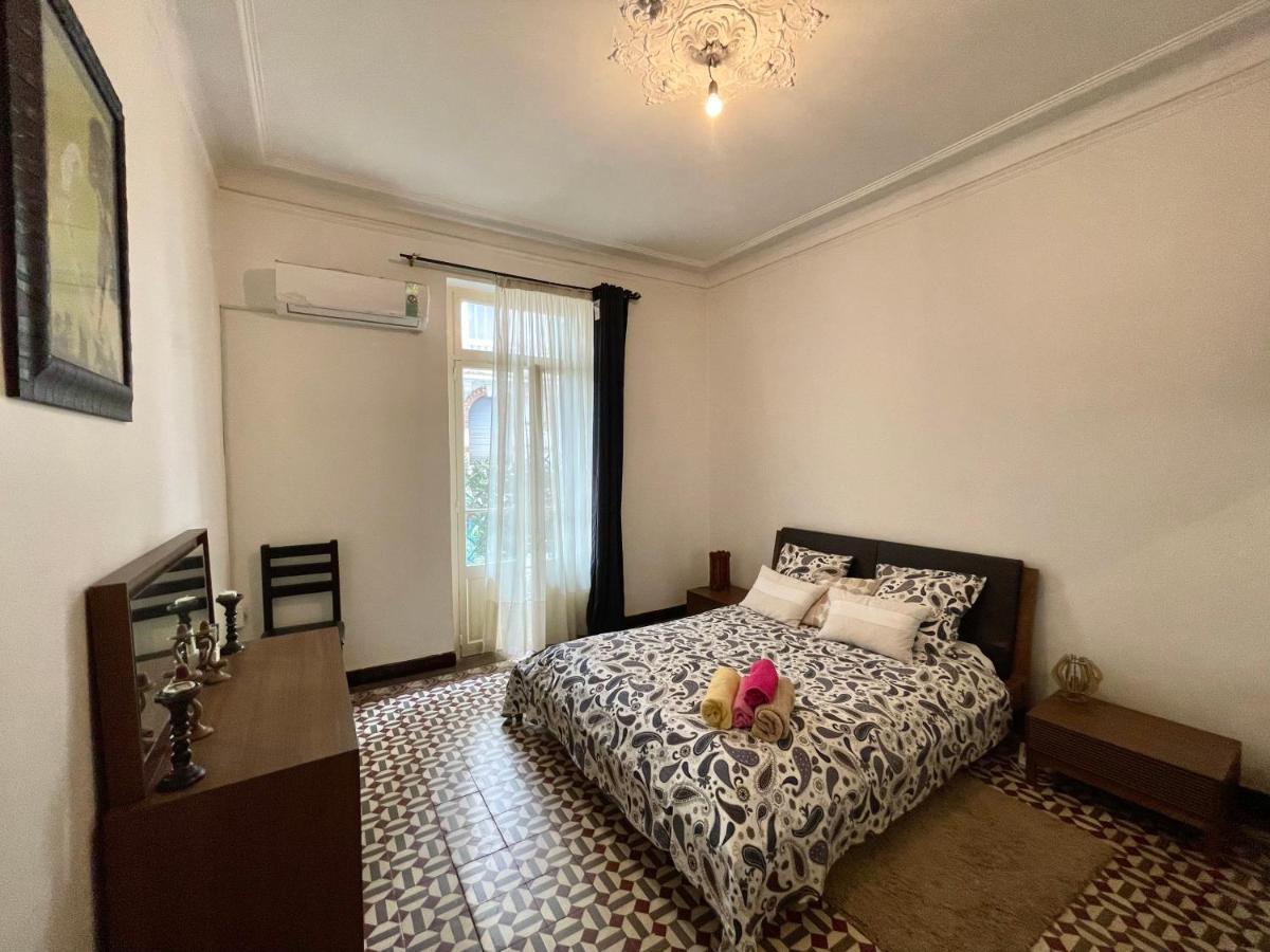 Appartement Dans Immeuble Haussmanien Algiers Bagian luar foto